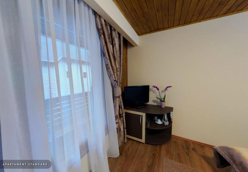 Hotel Hillden Lodge&Restaurant Drumu Carului Экстерьер фото