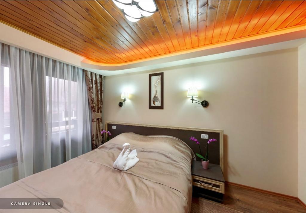 Hotel Hillden Lodge&Restaurant Drumu Carului Экстерьер фото